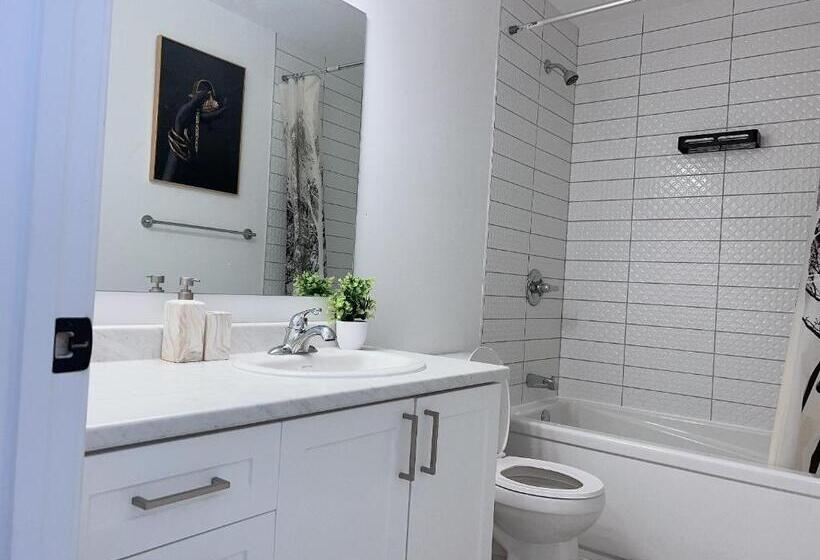 اتاق سوپریور, Light House