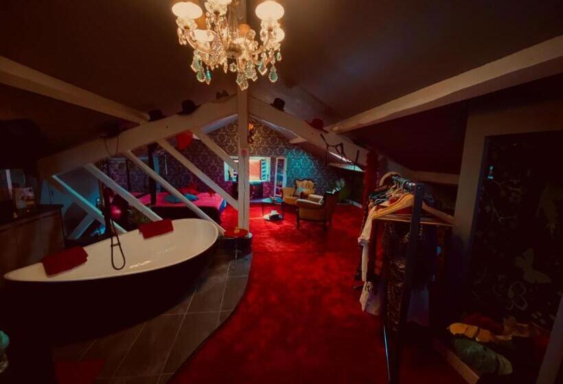 Номер Стандарт, Love Room Chic&glam