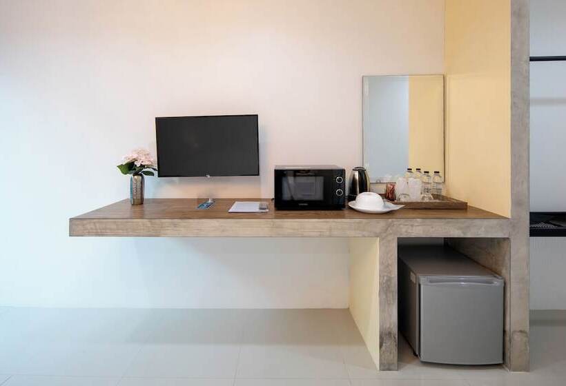 חדר דלוקס, Chanakarn Pool Access Rawai