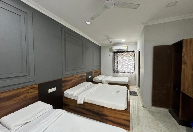 Номер Стандарт Трехместный, Frankies Holiday Inn