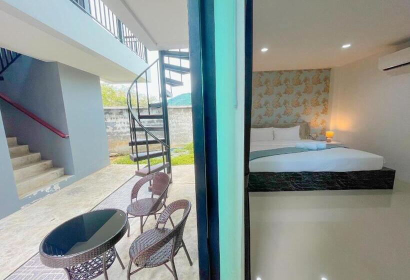 חדר דלוקס, Chanakarn Pool Access Rawai