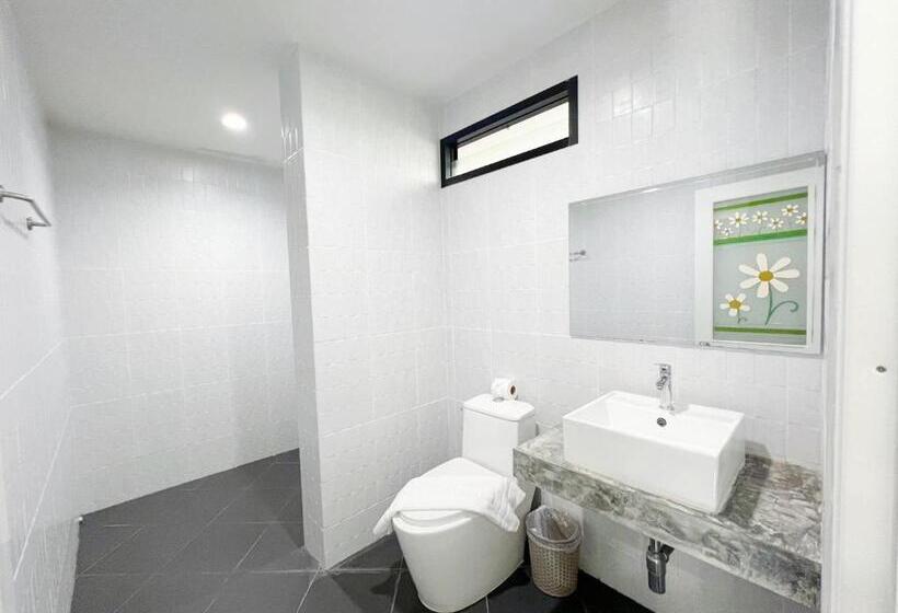 חדר דלוקס, Chanakarn Pool Access Rawai