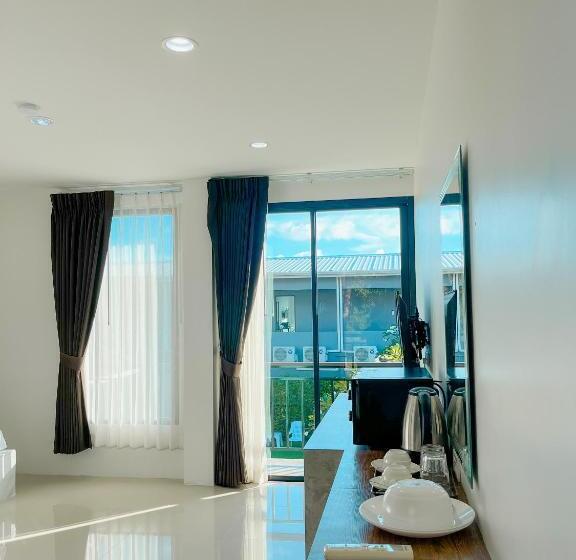 חדר דלוקס, Chanakarn Pool Access Rawai