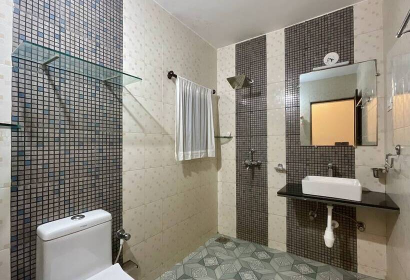 Quarto Estandar, Nagas Hotel Satyavati Morjim