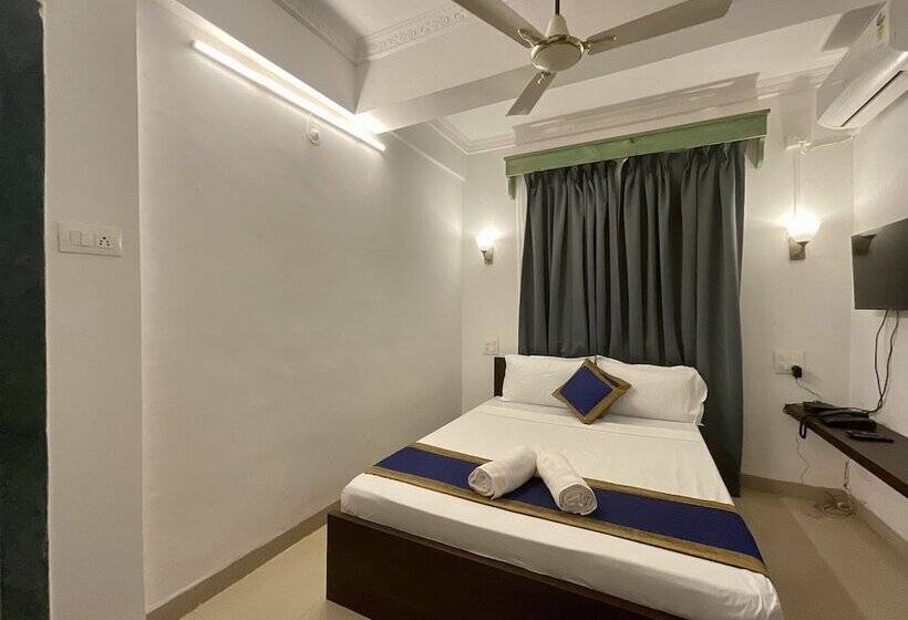 Quarto Estandar, Nagas Hotel Satyavati Morjim