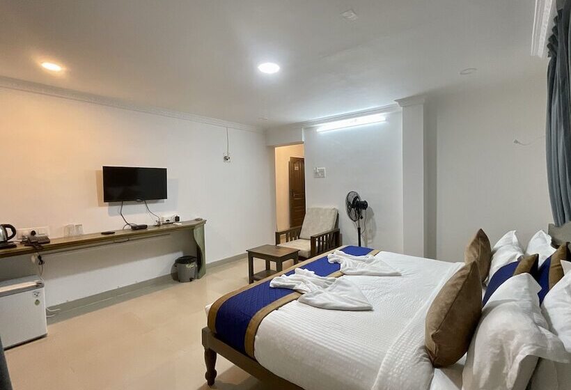 디럭스 룸, Nagas Hotel Satyavati Morjim