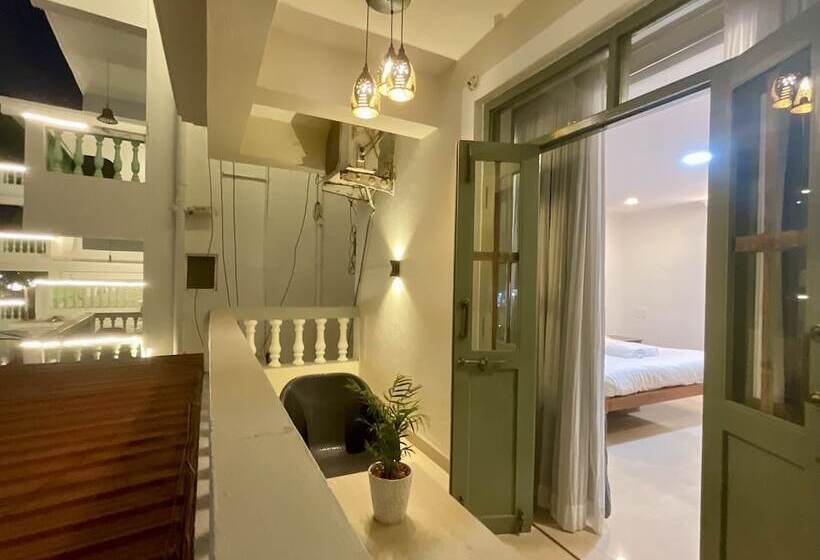 Quarto Deluxe, Nagas Hotel Satyavati Morjim