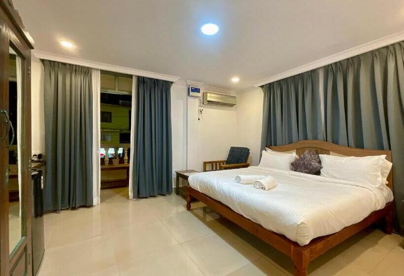 Quarto Deluxe, Nagas Hotel Satyavati Morjim