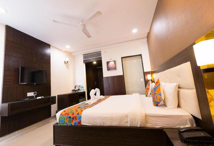 标准间, Sahibs Lighthouse Bon Fire Included