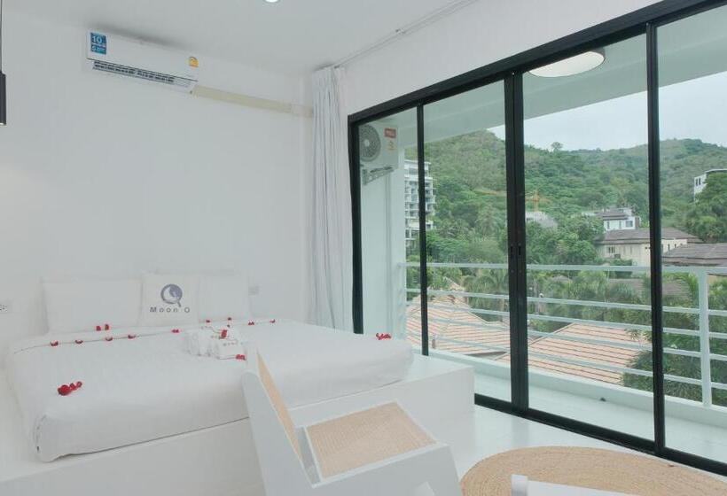 غرفة إقتصادية, Moone