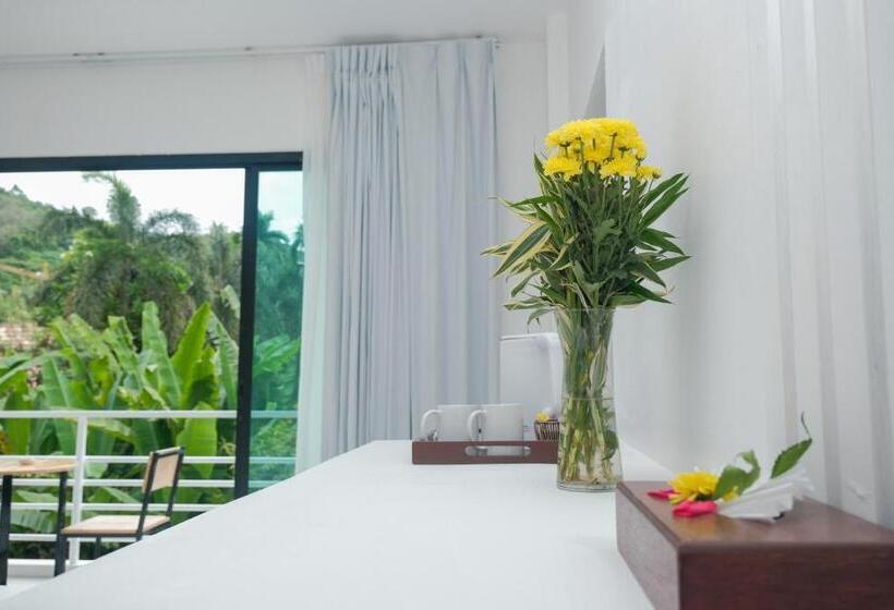 غرفة إقتصادية, Moone