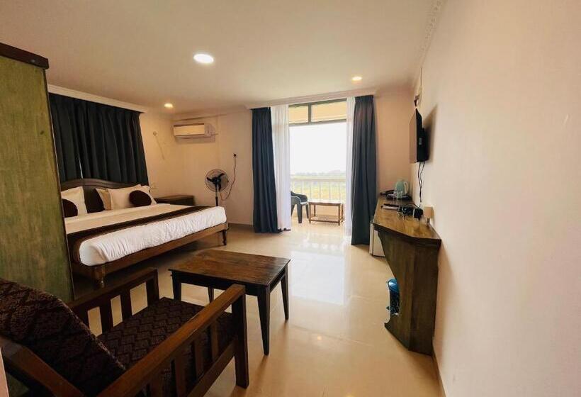 디럭스 룸, Nagas Hotel Satyavati Morjim