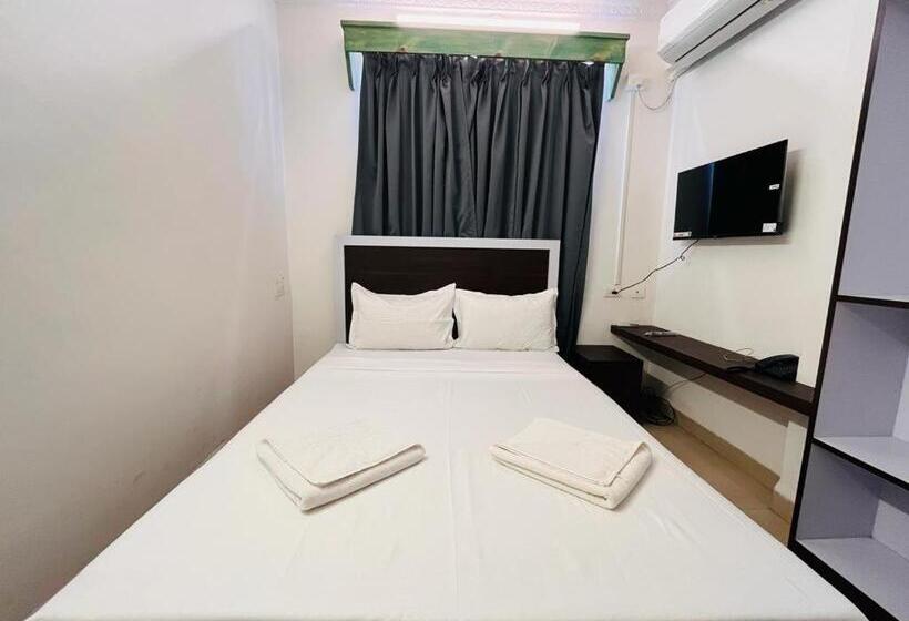Quarto Basic, Nagas Hotel Satyavati Morjim