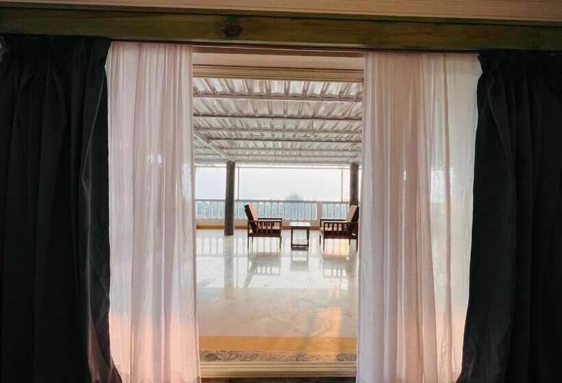 Quarto Estandar Cama King, Nagas Hotel Satyavati Morjim