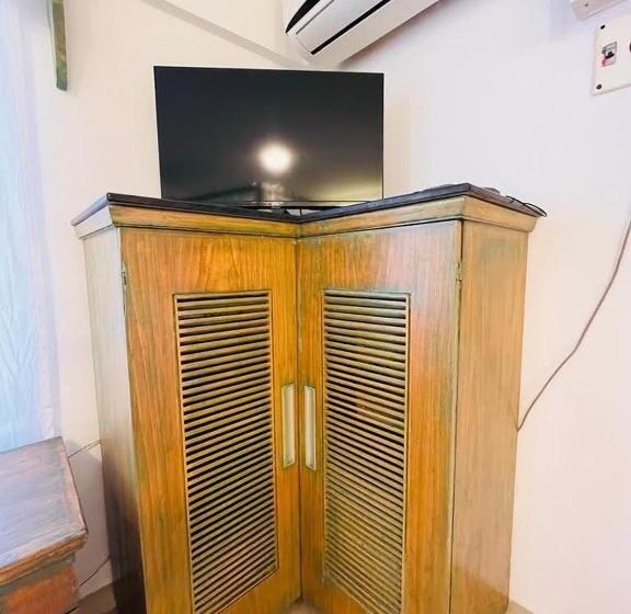 Quarto Estandar Cama King, Nagas Hotel Satyavati Morjim