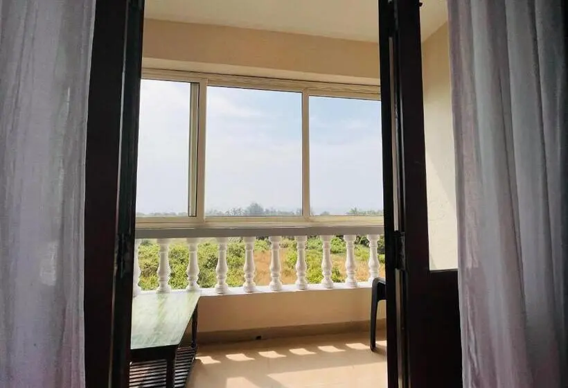 デラックスルーム, Nagas Hotel Satyavati Morjim