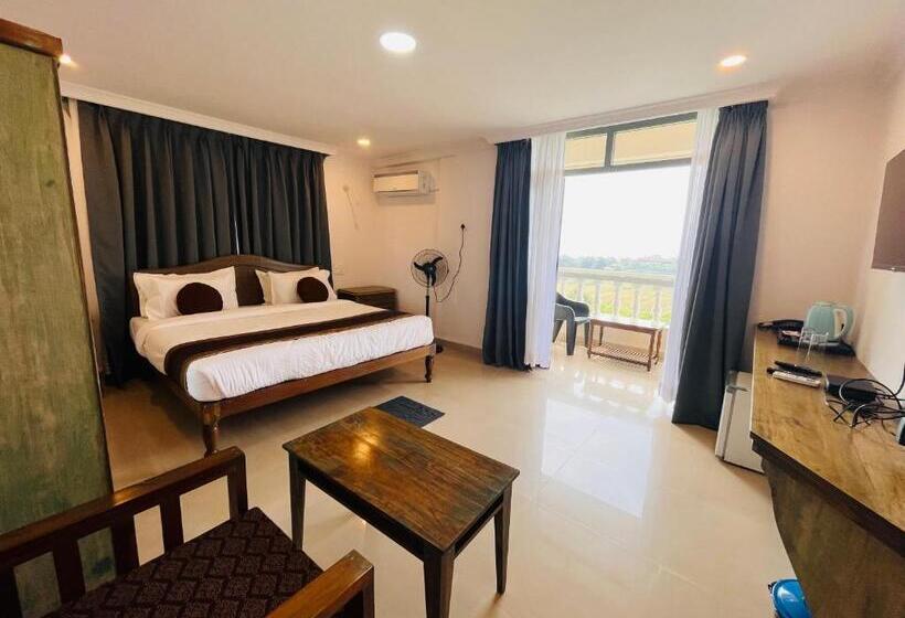 디럭스 룸, Nagas Hotel Satyavati Morjim