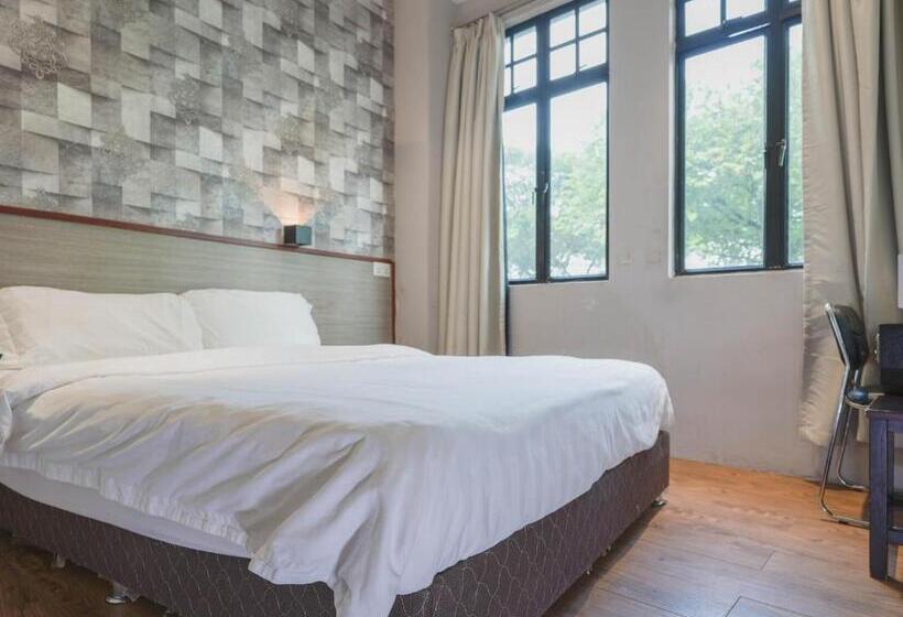 اتاق لوکس, Noble Hotel Express, Check In 10pm, Check Out 9am