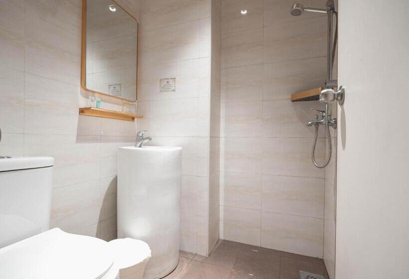 اتاق لوکس, Noble Hotel Express, Check In 10pm, Check Out 9am