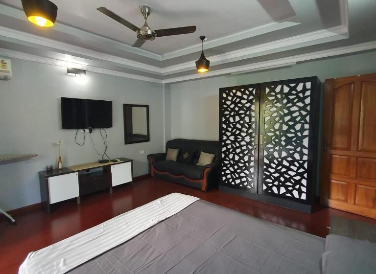 غرفة قياسية مزوَّدة بشُرفة, Fernandes Homestay  Amor