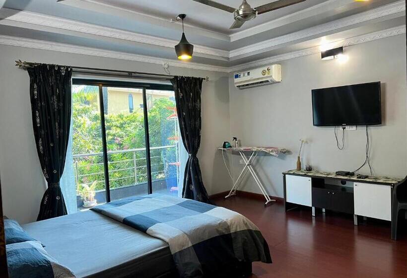 غرفة قياسية مزوَّدة بشُرفة, Fernandes Homestay  Amor