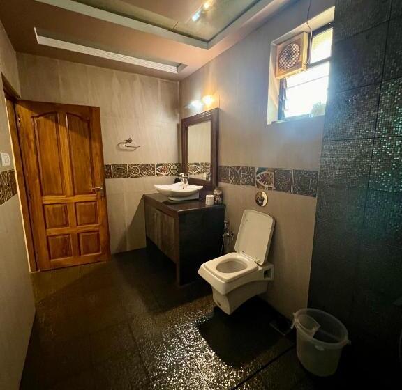 غرفة قياسية مزوَّدة بشُرفة, Fernandes Homestay  Amor