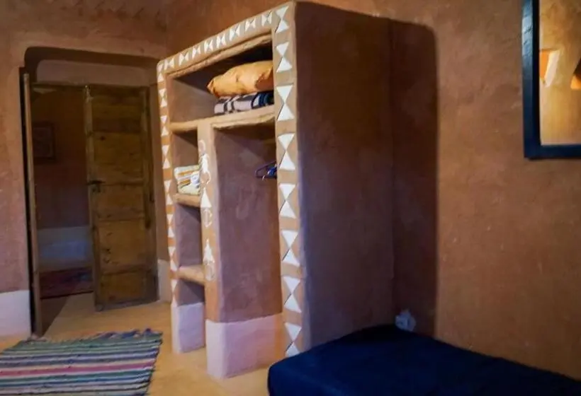 Standard Kolmen Hengen Huone, Kasbah Tigmi El Janoub