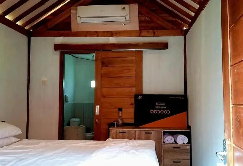 Standard-huone, Mayeka Transit Hostel Bandara Internasional Lombok