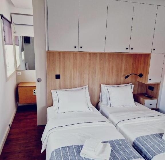 Люкс с Балконом, Tukaza Guesthouse By Geyra