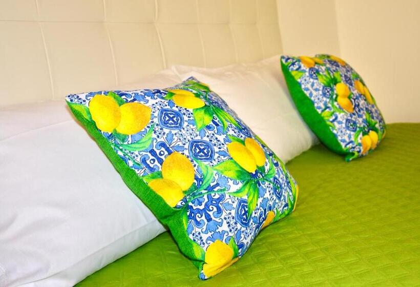 디럭스 룸 킹사이즈 침대, Una Vita In Vacanza