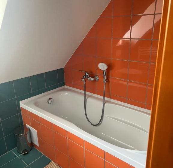 标准间带湖景, Vendégház Petörke