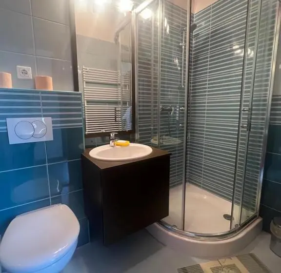 Standard Triple Room with Terrace, Vendégház Petörke