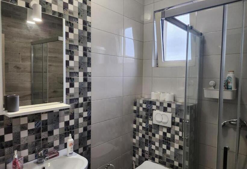 اتاق استاندارد, Roomsapartments Popcourt