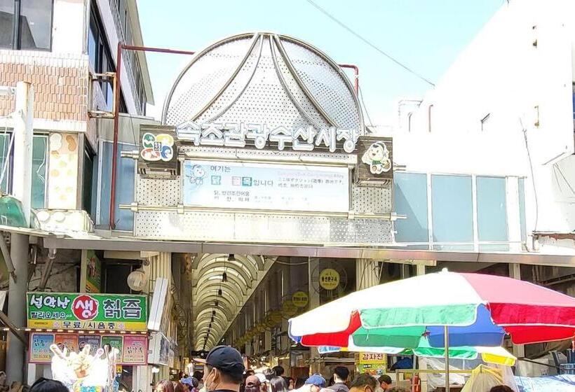 اتاق استاندارد با چشمانداز دریاچه, Sokchocozy2