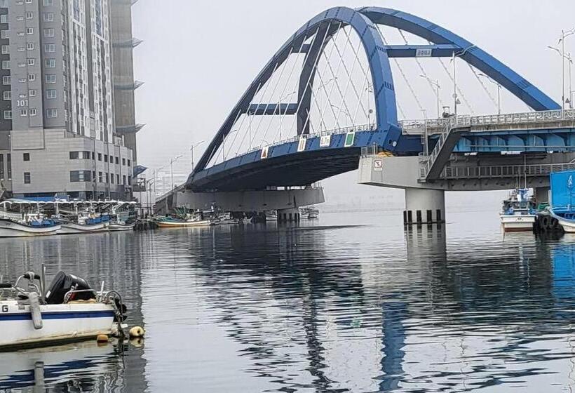 اتاق استاندارد با چشمانداز دریاچه, Sokchocozy2