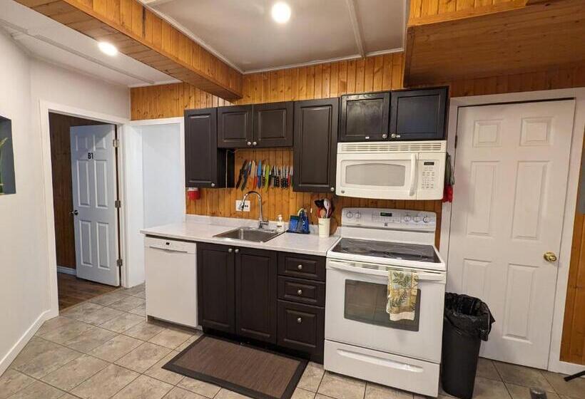 جناح 3 غرف نوم, Crewcomfort Suites