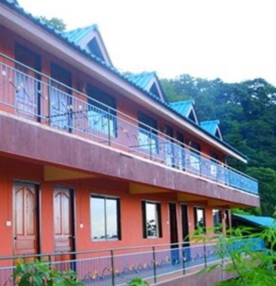 スタンダードルーム, Ban Rabiengfah Resort