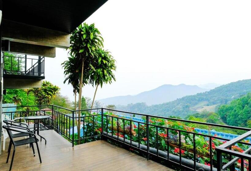 スタンダード４人部屋, Ban Rabiengfah Resort