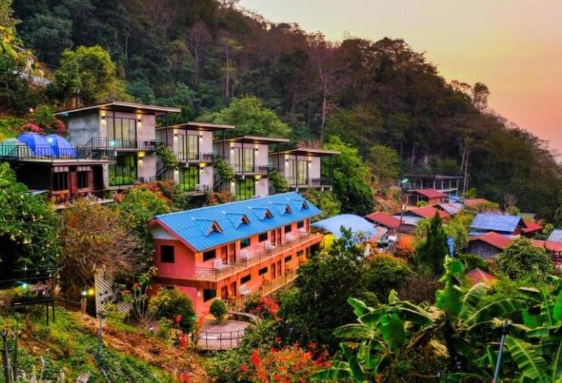 スタンダード４人部屋, Ban Rabiengfah Resort