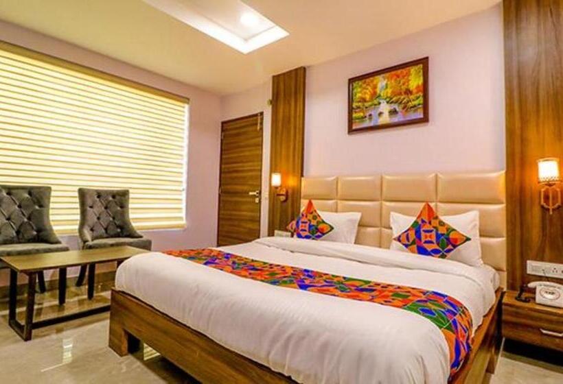 Номер Superior, Fabhotel Regency K9 Model Town