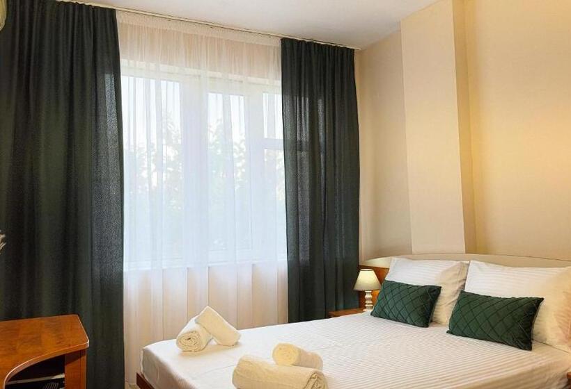 Номер Economy, Dezudava Family