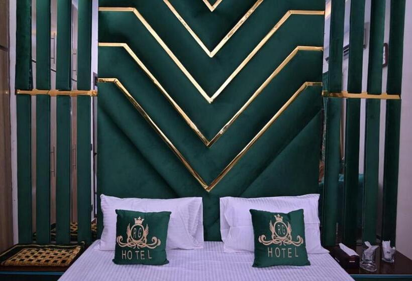 اتاق لوکس خانوادگی, Royal Galaxy