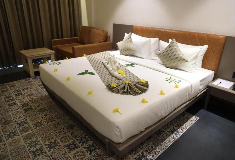 סוויטה, Krown Palace Resort