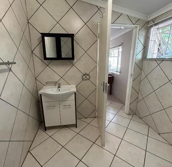 סוויטה דלוקס, 9 Wena Ave Guesthouse