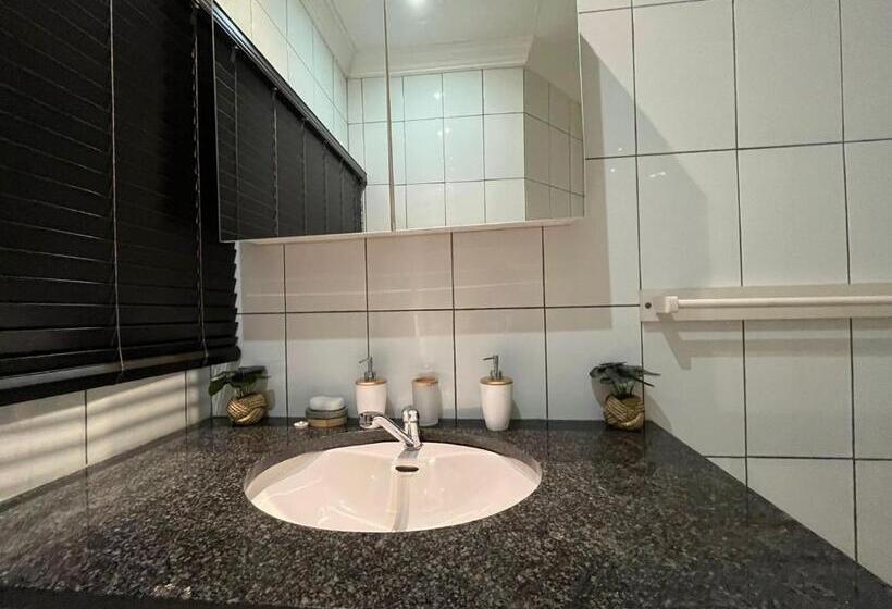 سوییت خانوادگی, Kiwi Boutique Lodges