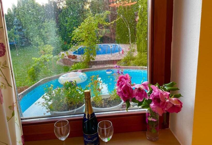 标准房带园景, Czech Paradise Family Guest House With Breakfast & Garden