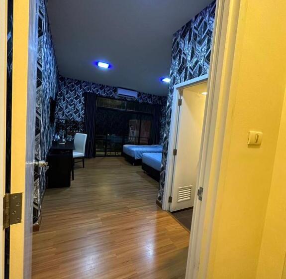 اتاق لوکس سه تخته, Grabsleep & Khokeng Room