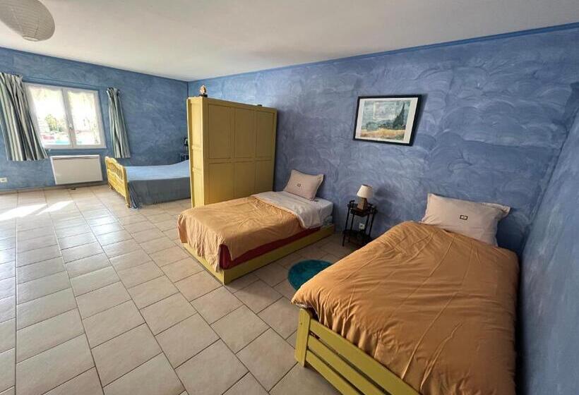 Семейный Номер, Le Presbytere