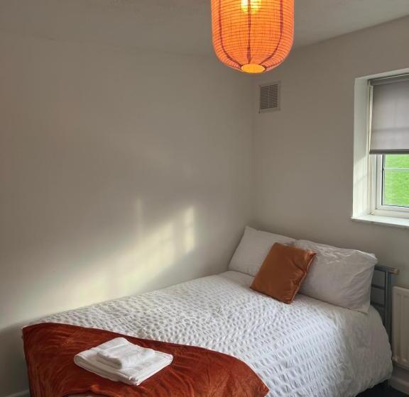 Номер Стандарт, The Coral Guest House 1 Mile From Winchester Market