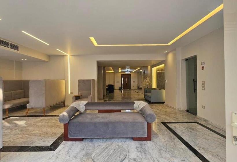 استودیوی استاندارد, Royal Elegance Room